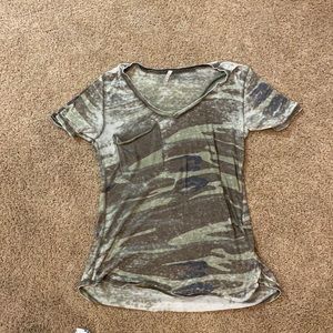 Z Supply Camo Shirt. Size small